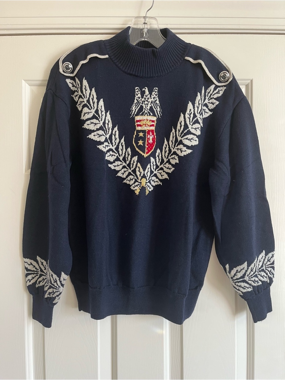 Vintage ST JOHN SPORTSWEAR Marie Grey navy crest sweater M